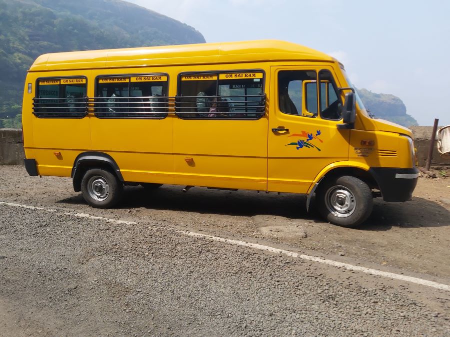 Describing 17 seater